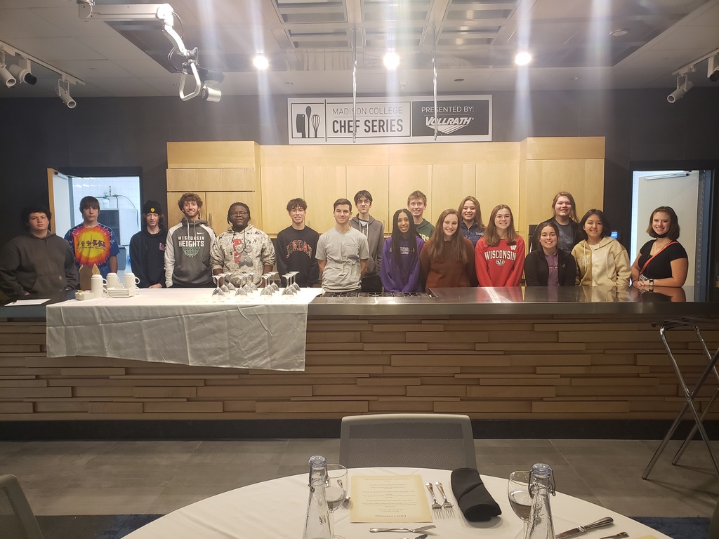 Culinary students at MATC kitchen